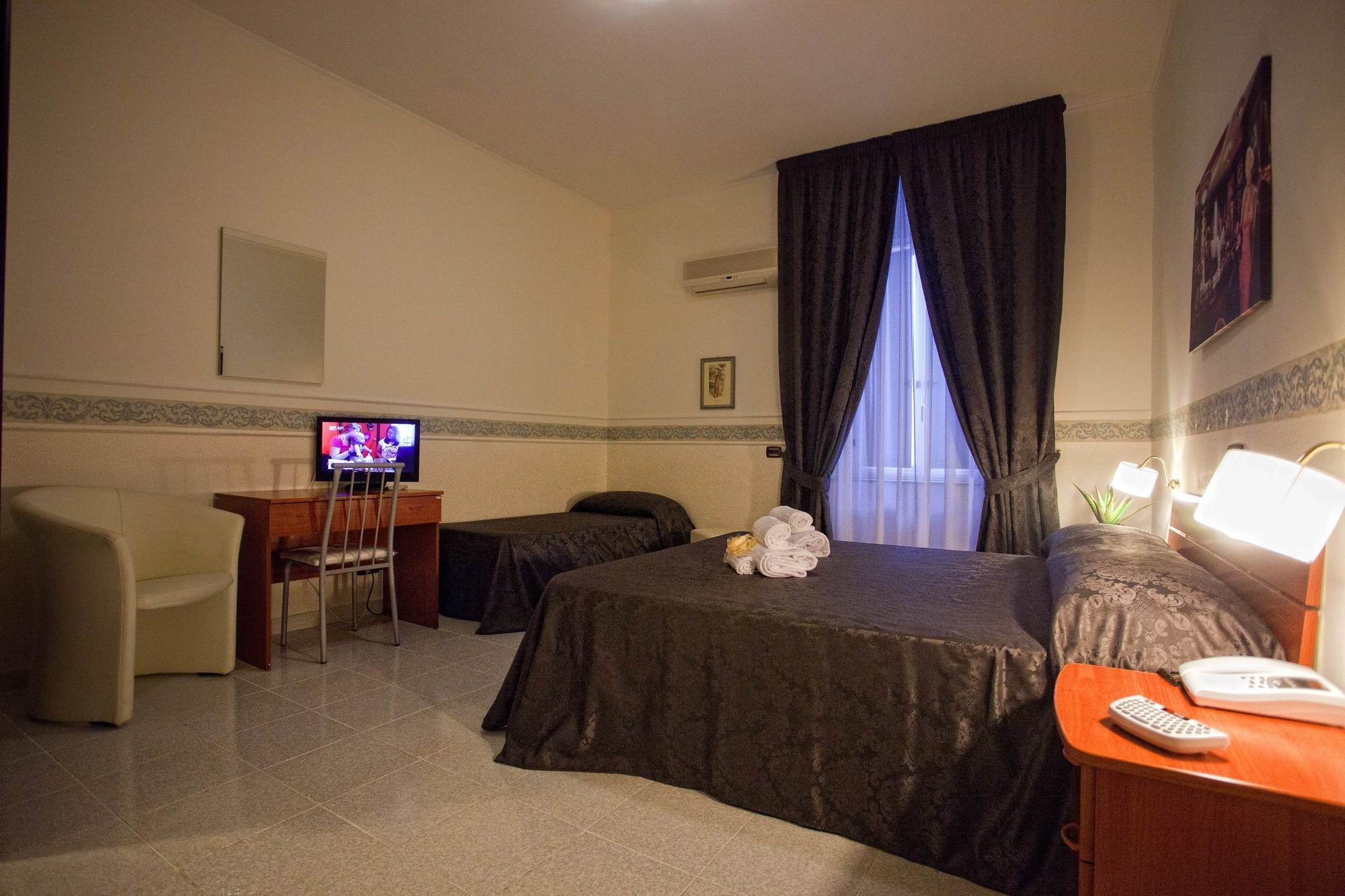 Hotel Vergilius Billia Neapol Exteriér fotografie